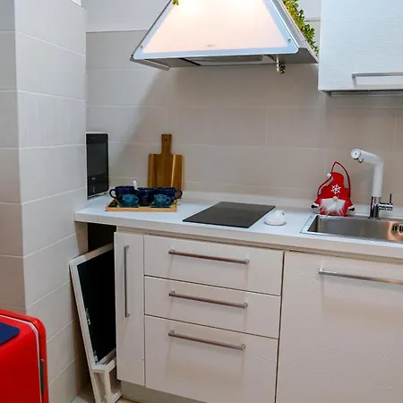 Le Residenze Del Capitano 4* 바리